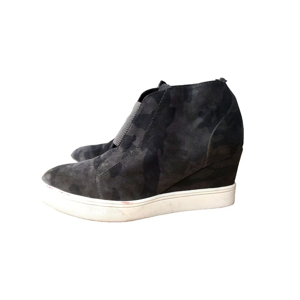 MIA Womens Arianna‎ camo platform sneaker Size 8.5